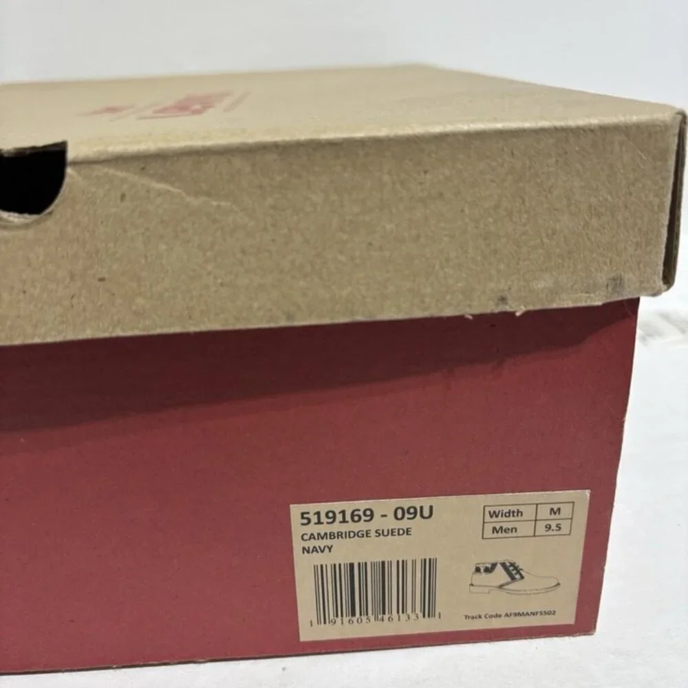 Levi’s Men’s Cambridge Navy Suede Boots, Size 9.5 M